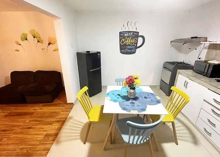 San Miguel, Bello Depa Entero, 3 Camas, Wifi, Terraza Y Lavadora